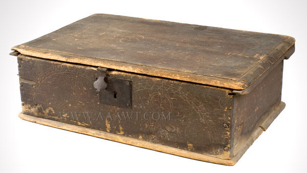 Bible Box, Tabletop Box, Scratch Carved, Spanish Brown
Glastonbury, Connecticut
Circa 1690 to 1710, entire view